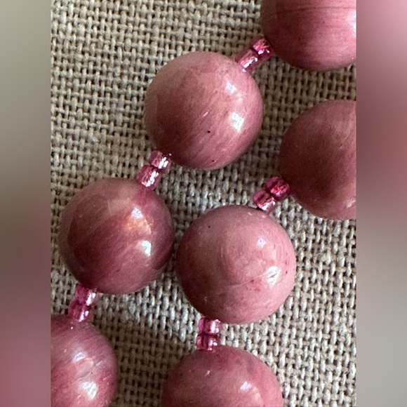 24 inch Rhodonite Gemstone bead necklace NWOT - Picture 9 of 13